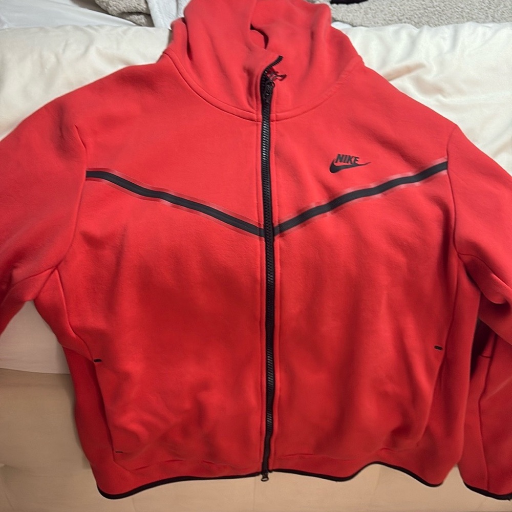 nike tech